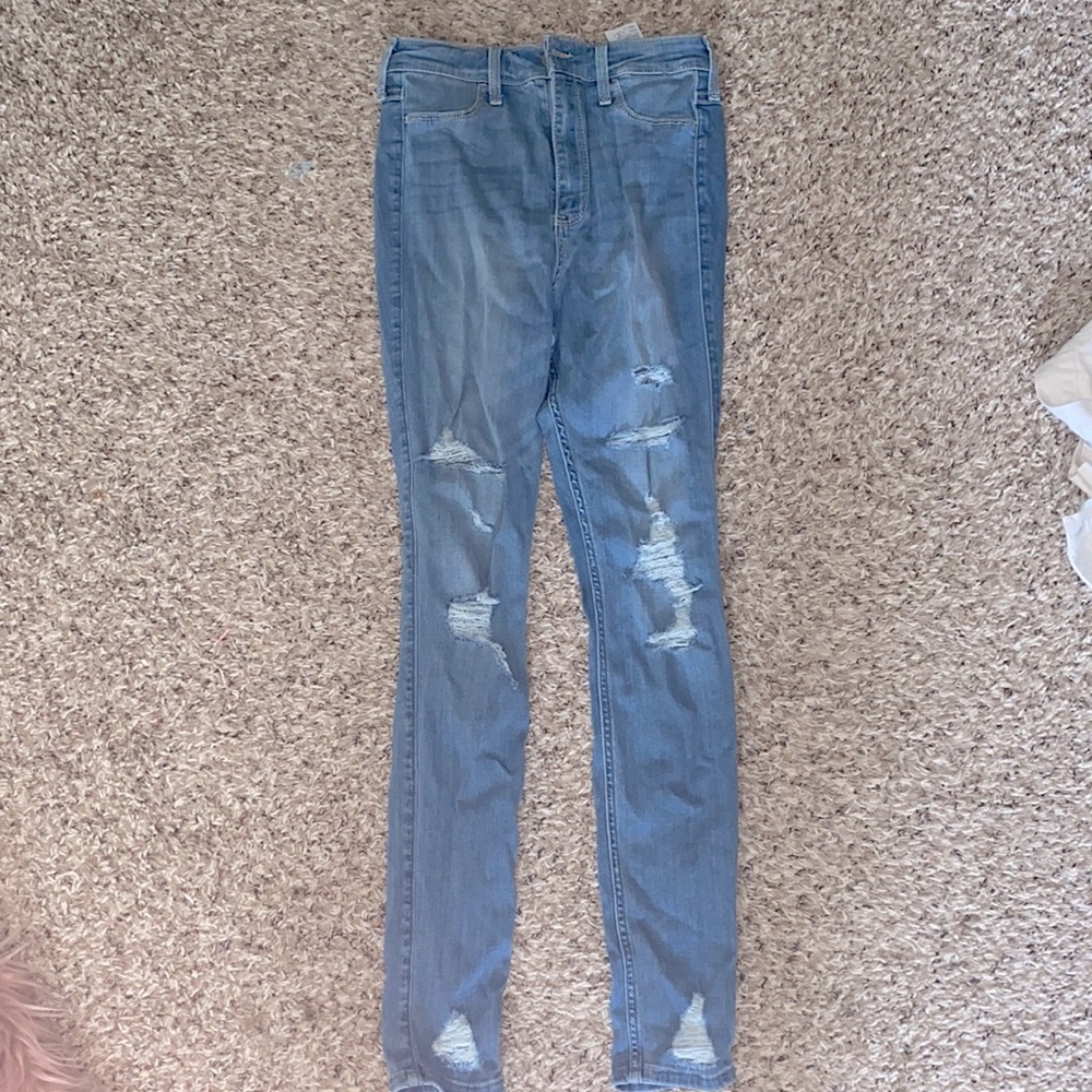 hollister jeans never worn!